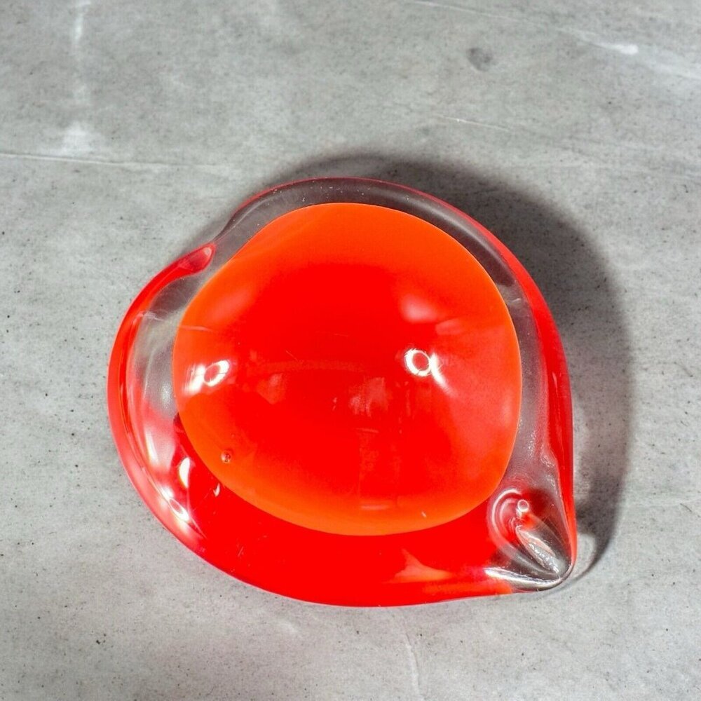 Hand Blown Red Heart Glass Paperweight Figurine Cased Heavy Glass Figure‎ VTG